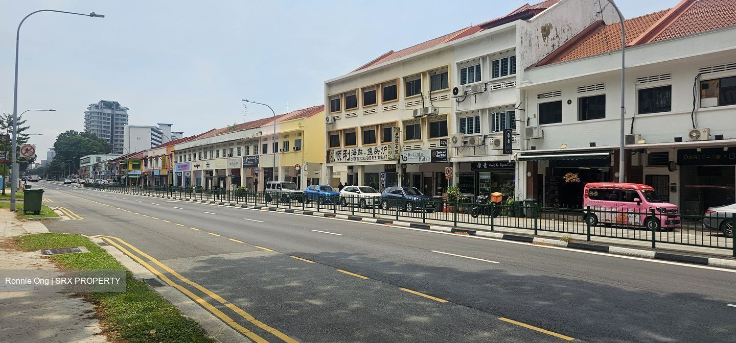 Macpherson Road (D13), Retail #545193561